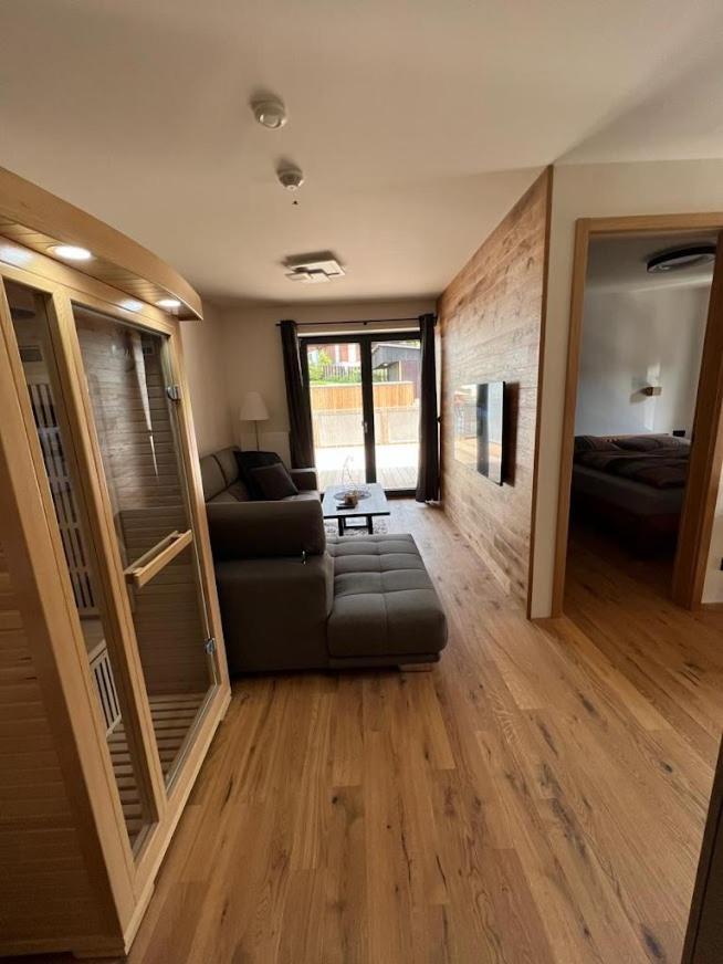 Luxusni Apartman Grand V Centru Harrachova Se Soukromou Mega Terasou, S Privatnim Parkovanim Zdarma, S Moznosti Dobijeni Wallbox Ev A Vyhledem Na Harrachovsky Kostelicek Εξωτερικό φωτογραφία